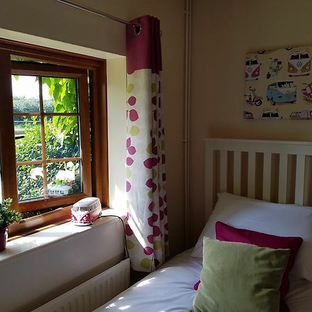 Hawthorn Farm Cottages 坎特伯雷 外观 照片